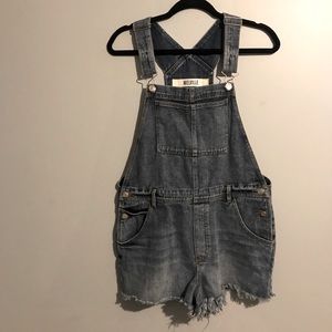 Brandy Melville denim shorts overalls size large